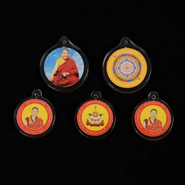 钥匙扣及钥匙扣配件;开瓶器;饰品配件