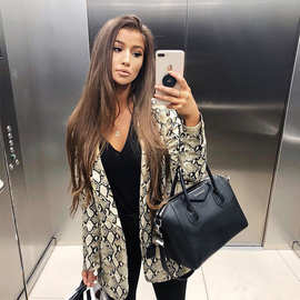 速卖通爆款2024春秋新款女装蛇纹印花长袖修身外套小西装女西服