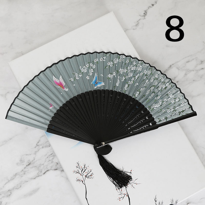 Ventilador plegable de estilo antiguo de seda Ventilador de seda de estilo chino Ventilador de seda de estilo japonés Borde de pintura de estilo japonés plegable pequeño ventilador de mujer al por mayor