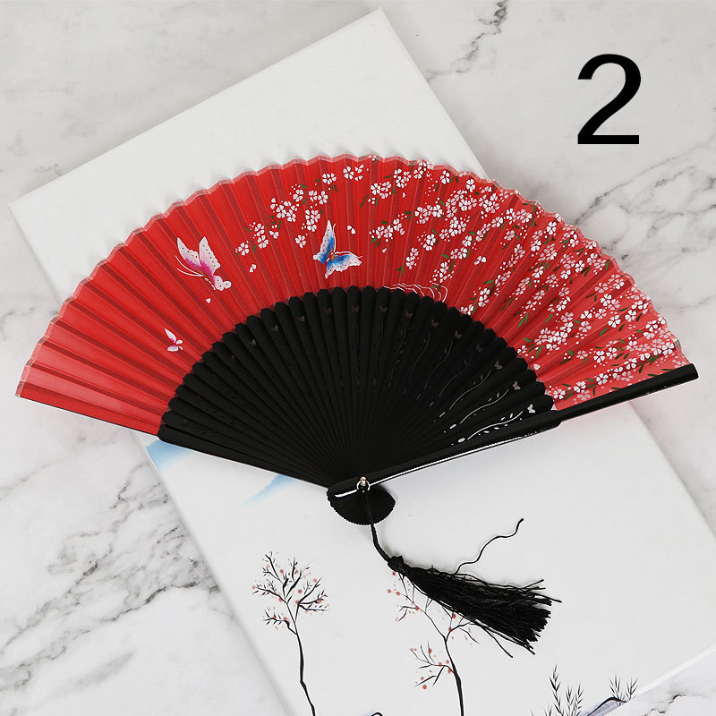 Ventilador plegable de estilo antiguo de seda Ventilador de seda de estilo chino Ventilador de seda de estilo japonés Borde de pintura de estilo japonés plegable pequeño ventilador de mujer al por mayor