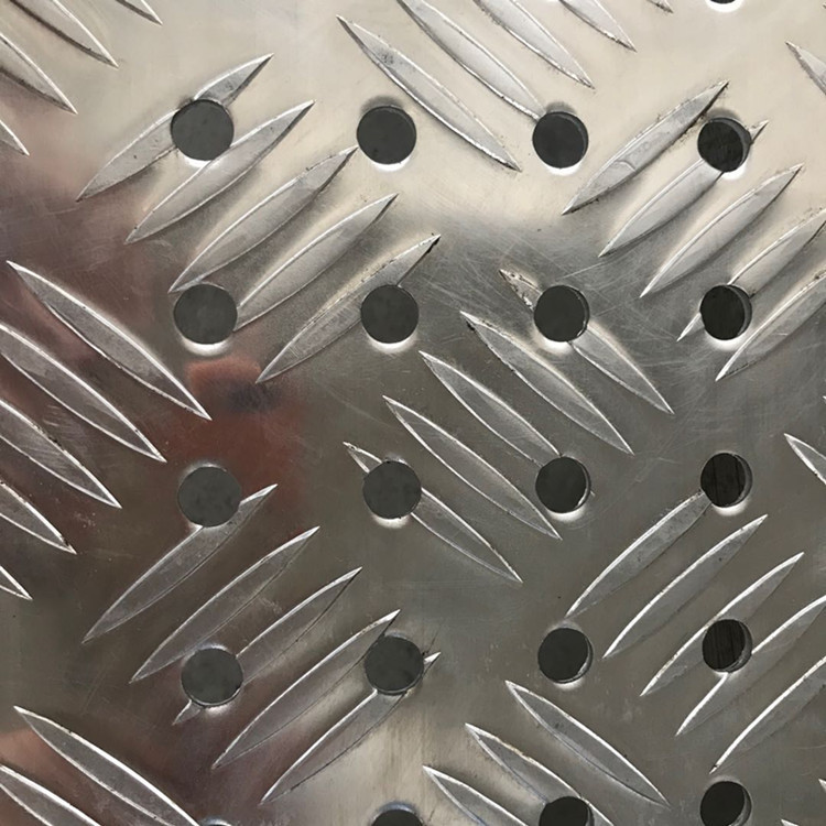 镀锌冲孔网 洞洞网 304不锈钢室外装饰网 车间作业防滑板