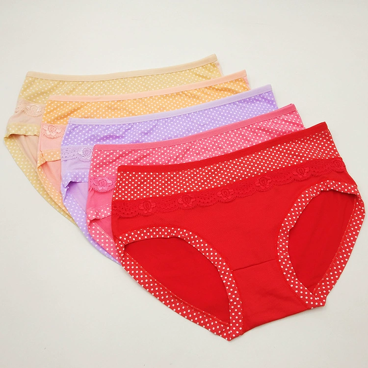 Multi -styled ladies milk silk cotton triangle pants lace pants head stalls and temple exhibition meeting 5 yuan