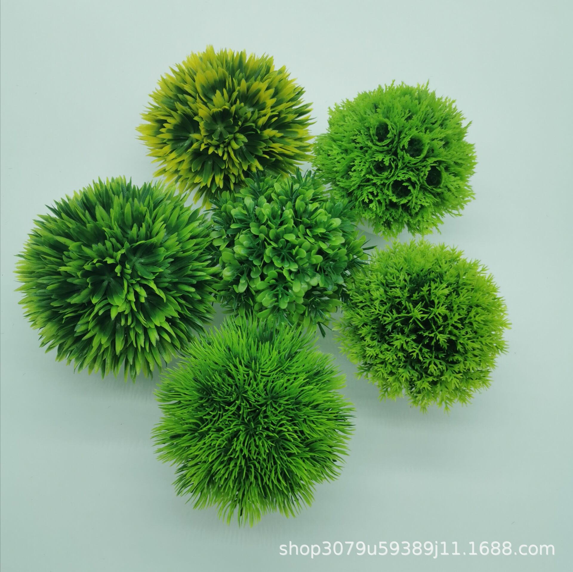 Plantas de simulación, pequeñas plantas verdes frescas, plantas en macetas de hemisferio, decoración de interiores y exteriores, flores falsas de escritorio al por mayor