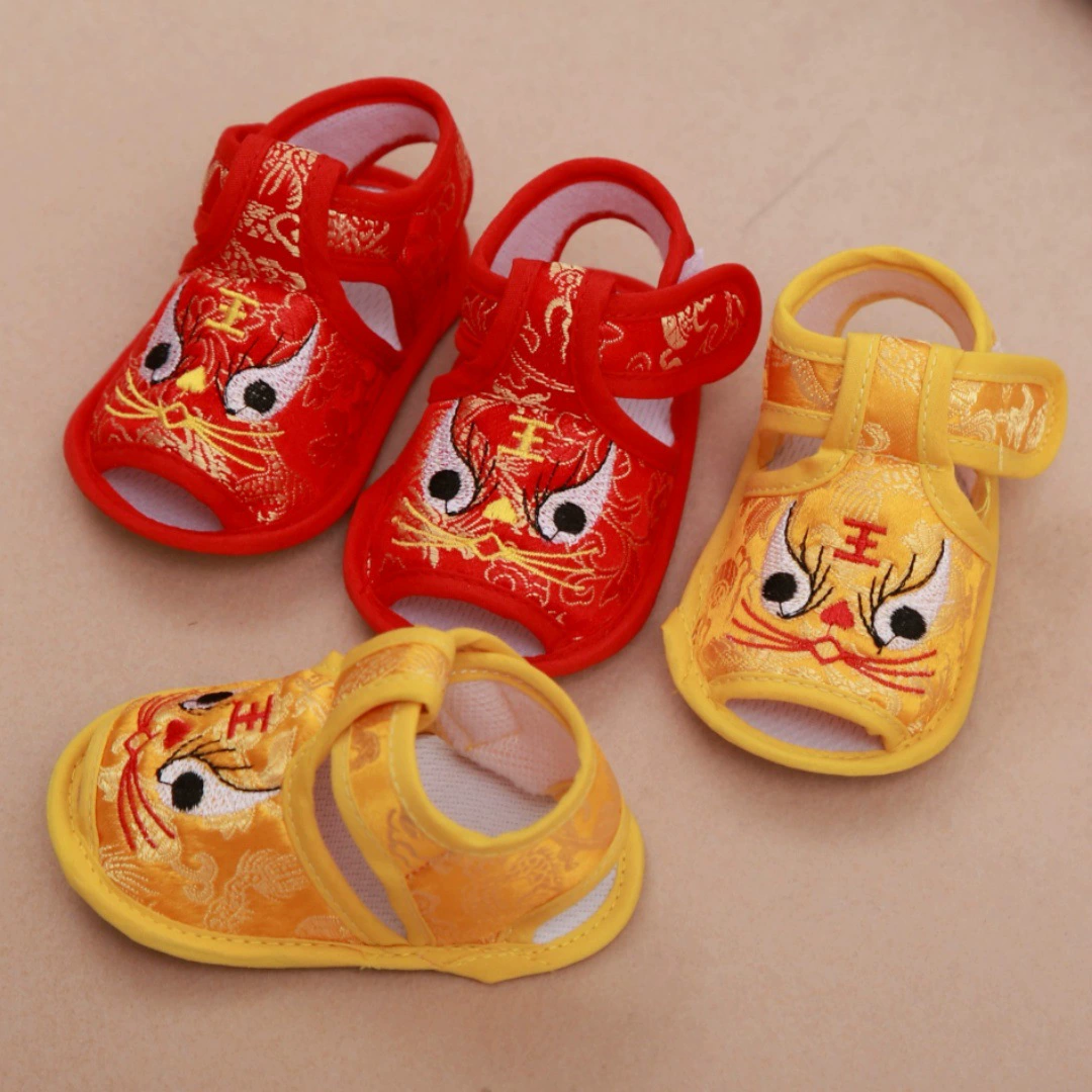 Тигровая обувь 0-12 месяцев мягкая подошва детская обувь детская сандалия шелковая детская ходовая обувь атласная обувь