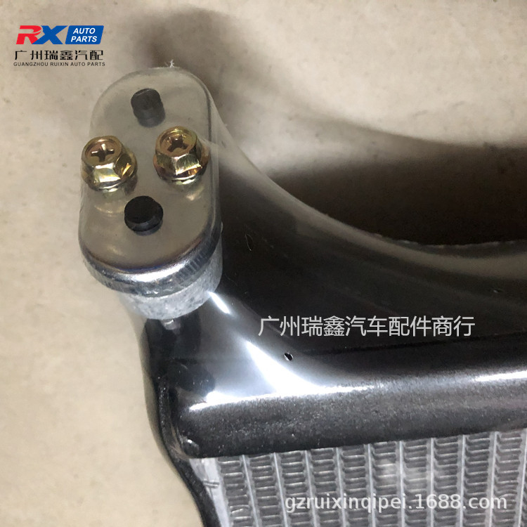 Adecuado para Toyota HELAX VIGO aire acondicionado evaporador núcleo hilux aire acondicionado evaporación caja 88501-0k090