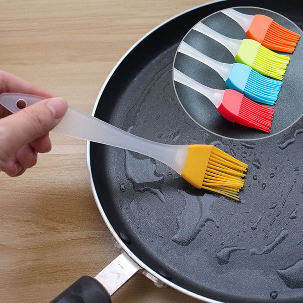 High Temperature Resistant Silicone Oil Brush DIY Baking Tools Cream Brush Barbecue Oil Brush Baking Brush Utensils Plastic Handle