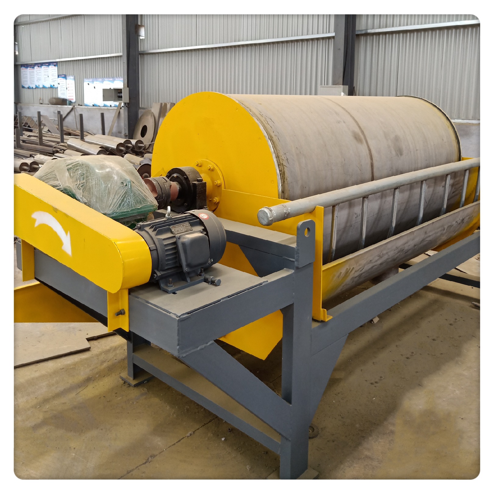 厂家供应 永磁筒式磁选机 强磁筒式单筒湿式CTB718 半逆流磁选机