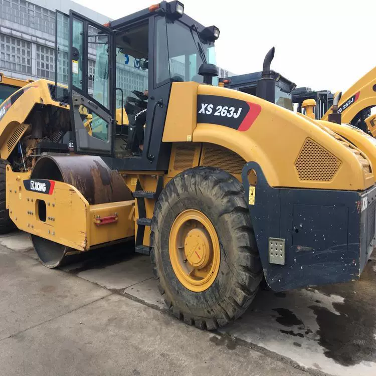 Хуанши передает Подержанный Xugong ролик 20 тонн, 22 тонн, 26 тонн небольшой ролик в Китай