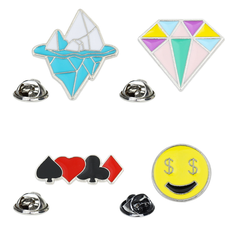 European and American wish Antarctic glacier Iceland brooch sweet girl Diamond expression poker peach heart badge accessories