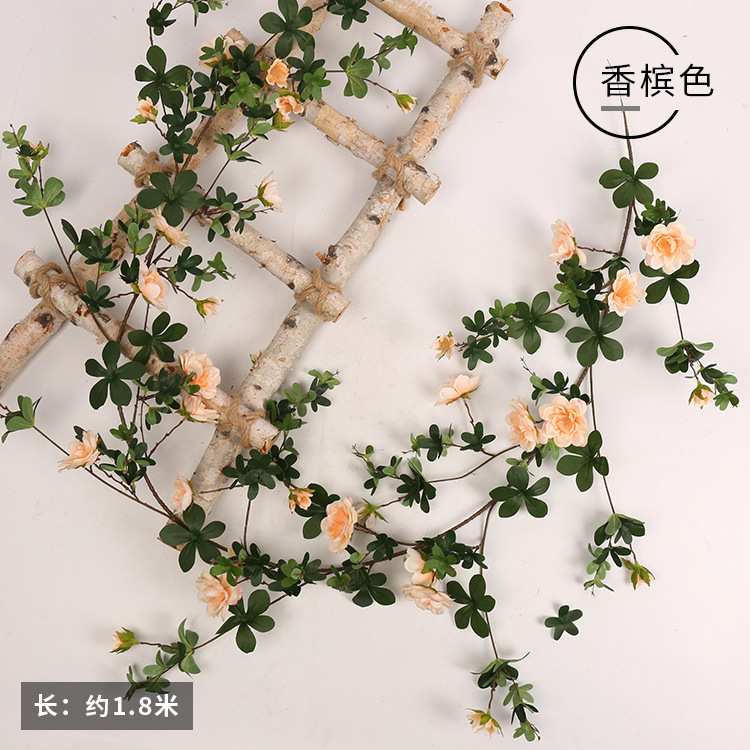 Enredadera de rosas artificiales con 45 cabezas - Decoraciones florales artificiales para bodas, enredaderas de flores de seda y vegetación sintética