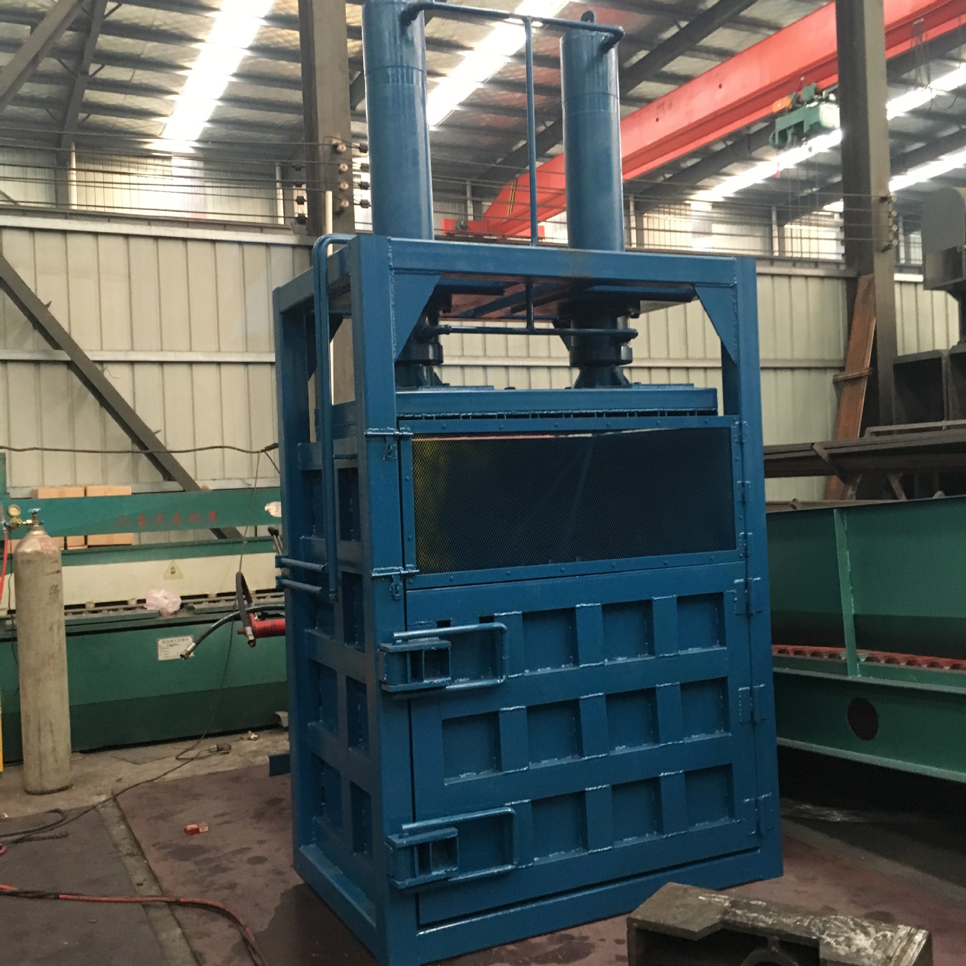 大型铁皮彩钢瓦打包压块机 全自动废纸箱打包机 废纸板压缩打包机