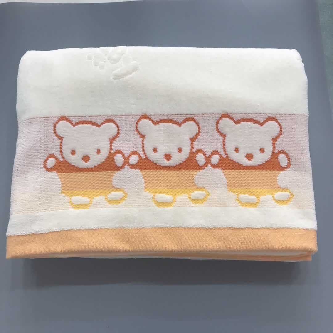 벨벳 어린이를 곰 세 마리로 잘라 노란색