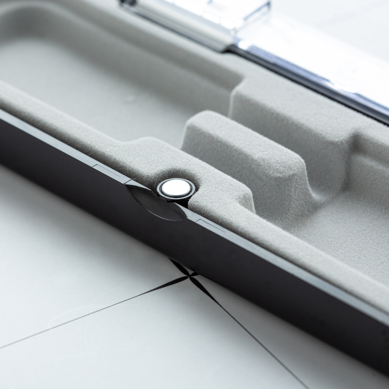 Creativo nuevo plástico transparente Flip caja de la pluma de doble pieza de la pluma de la perla pluma de metal PP material caja de embalaje caja de la pluma