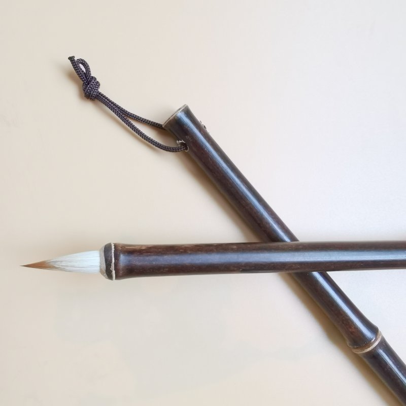 Varilla de bambú Púrpura pequeño cepillo de escritura regular pelo de lobo pelo púrpura pelo mezclado pequeño pelo rojo pelo púrpura no dividido caligrafía y pintura estudiante pincel de escritura