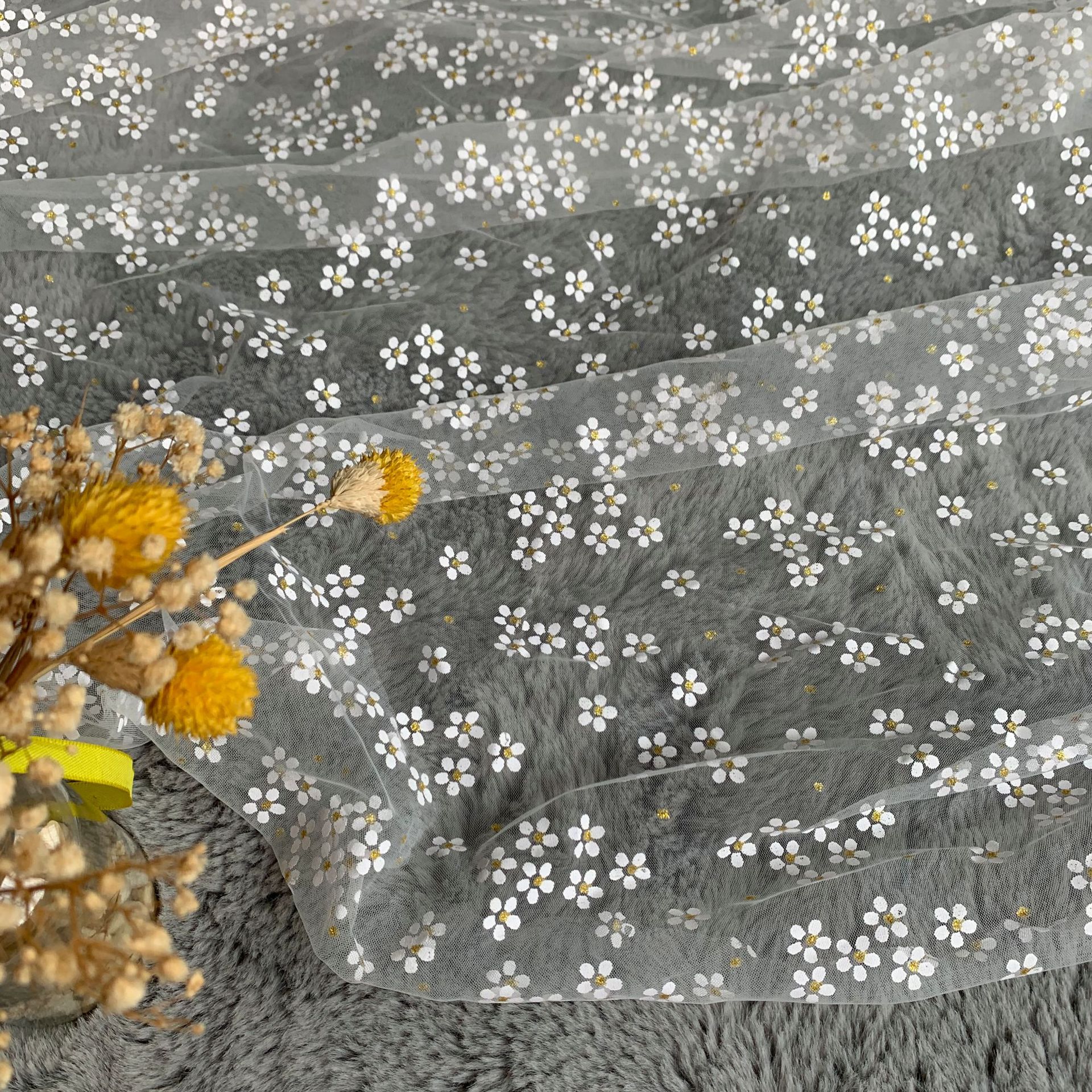 网纱小梅花胶浆印粉超密网眼布 小梅花印粉网纱 童装汉服面料