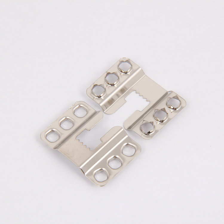 大量出售相框挂钩 相框五金配件E331四孔挂钩 相框配件