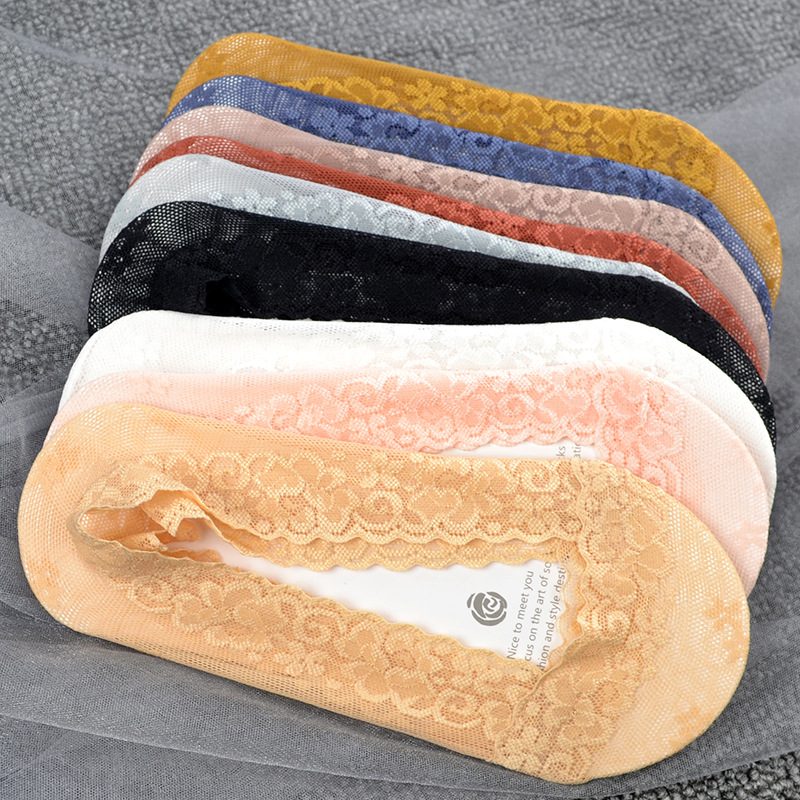 2026 New Style Solid Color Lace Boat Socks Thin Cotton-Soled Socks Women's Invisible Socks Shallow Non-Slip Short Socks Set