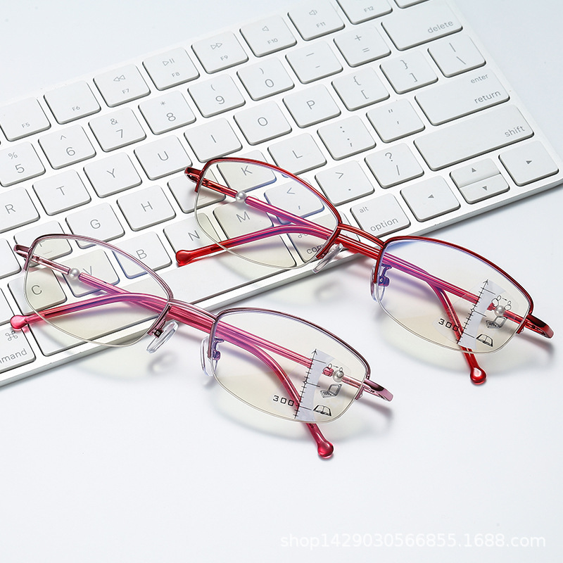 Far and Near Dual-Use Reading Glasses for Women, Progressive Multi-Focus Reading Glasses, Automatic Zoom, Anti-Blue Light Computer and Mobile Phone Glasses Far and Near Dual-Use Reading Glasses for Women, Progressive Multi-Focus Reading Glasses, Automatic Zoom, Anti-Blue Light Computer and Mobile Phone Glasses