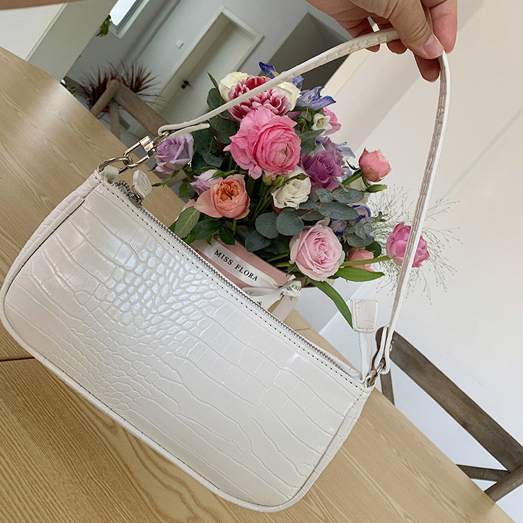 French Niche Design Korean Style Versatile Crocodile Pattern Baguette Bag Retro Underarm Bag 2025 New Handbag Shoulder Bag French Niche Design Korean Style Versatile Crocodile Pattern Baguette Bag Retro Underarm Bag 2025 New Handbag Shoulder Bag