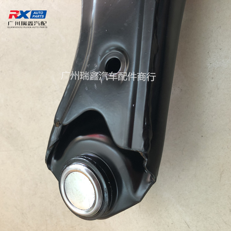 Adecuado para Toyota ISIS inferior suspensión versión japonesa anm15 inferior brazo oscilante 48068-49055 48069-49055 image 5