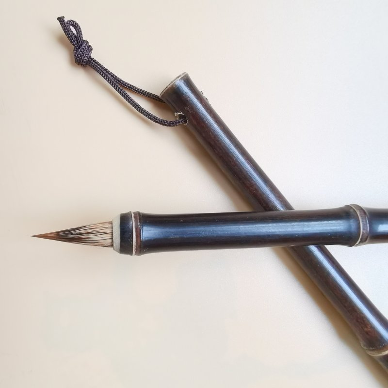 Varilla de bambú Púrpura pequeño cepillo de escritura regular pelo de lobo pelo púrpura pelo mezclado pequeño pelo rojo pelo púrpura no dividido caligrafía y pintura estudiante pincel de escritura