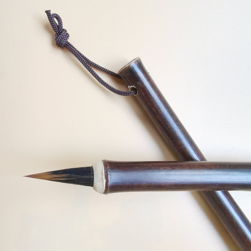 Varilla de bambú Púrpura pequeño cepillo de escritura regular pelo de lobo pelo púrpura pelo mezclado pequeño pelo rojo pelo púrpura no dividido caligrafía y pintura estudiante pincel de escritura