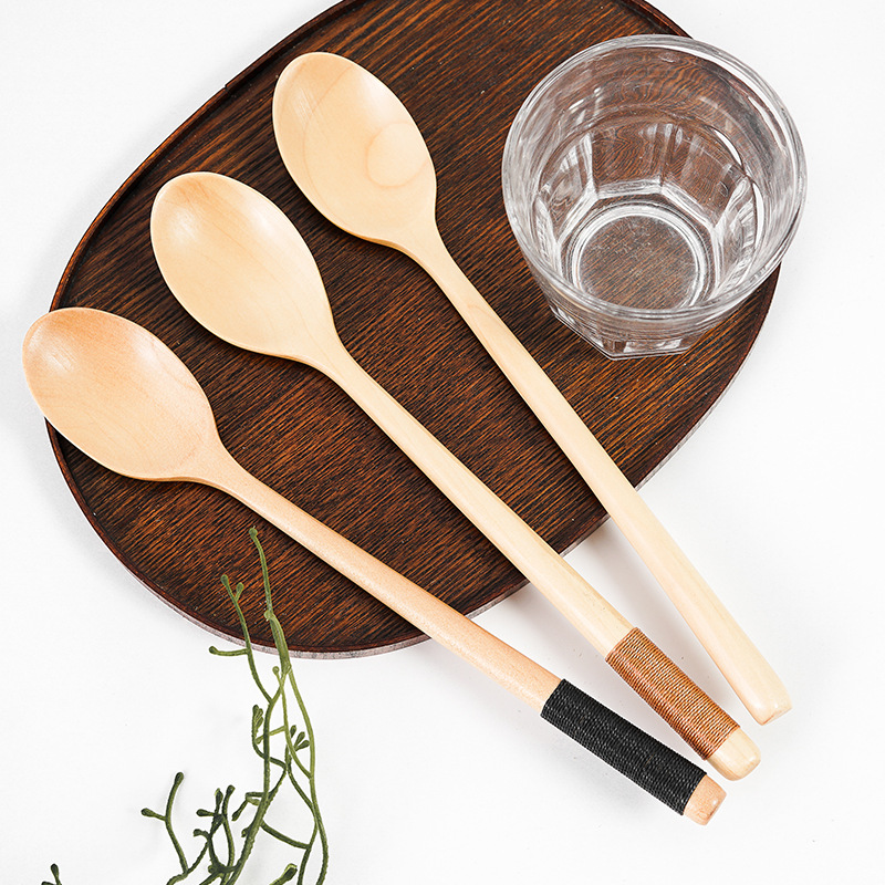 Línea enrollada japonesa y coreana 23.5CM cuchara de madera de mango largo Nanmu Lotus Cuchara de sopa Cuchara de cocina Cuchara de licuadora de café Vajilla al por mayor