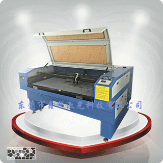 玩具公仔切割机毛绒玩具摄像头皮革切割机自动寻边对位激光切割机