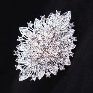 New Fashion Explosion Diamond Leaf Brooch Women's Wedding Flower Corsage High-end Pin Accessories