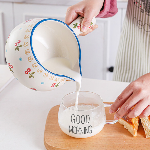Household strawberry Internet celebrity Japanese milk pot ceramic hot milk baby food small casserole cooking instant noodles cooking porridge sugar water pot