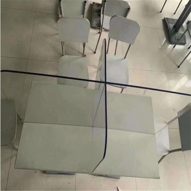 PC课桌挡板PC餐桌隔离板十字交叉折弯隔断防飞沫有机玻璃隔离板