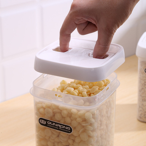 Household plastic sealed jar, transparent storage jar, kitchen grain storage box, moisture-proof and dust-proof candy snack jar