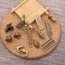 创意新款钥匙扣挂件招财猫复古黄铜挂坠福鼠桌面摆件装饰品批发