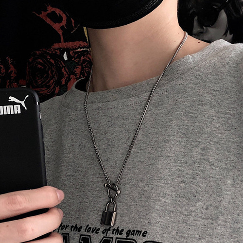 Ins Fashion Necklace Retro Punk Key Lock Necklace for Men and Women Trendy Simple and Versatile Personality Couple Necklace