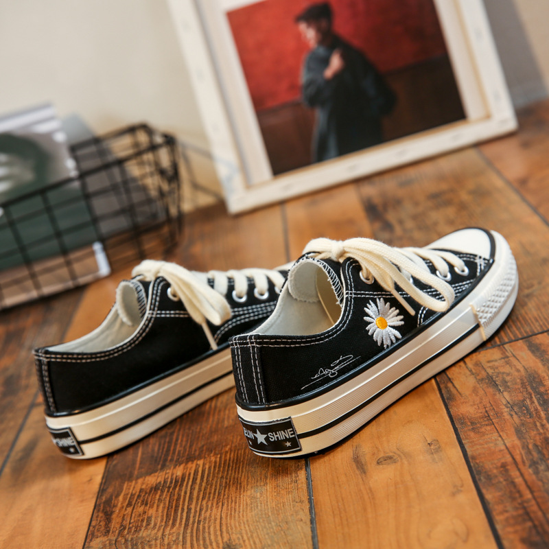 Daisy Low-top Canvas Shoes Female Students Korean Style 1970s Retro All-match Women's Shoes GD Same Style Instagram Style Board Shoes Trendy