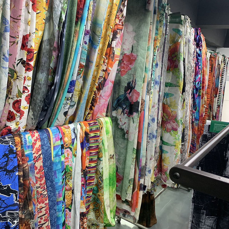 Woven Fabric Digital printing activity Digital printing Digital printing coating Digital printing Latest fashion printing factory
