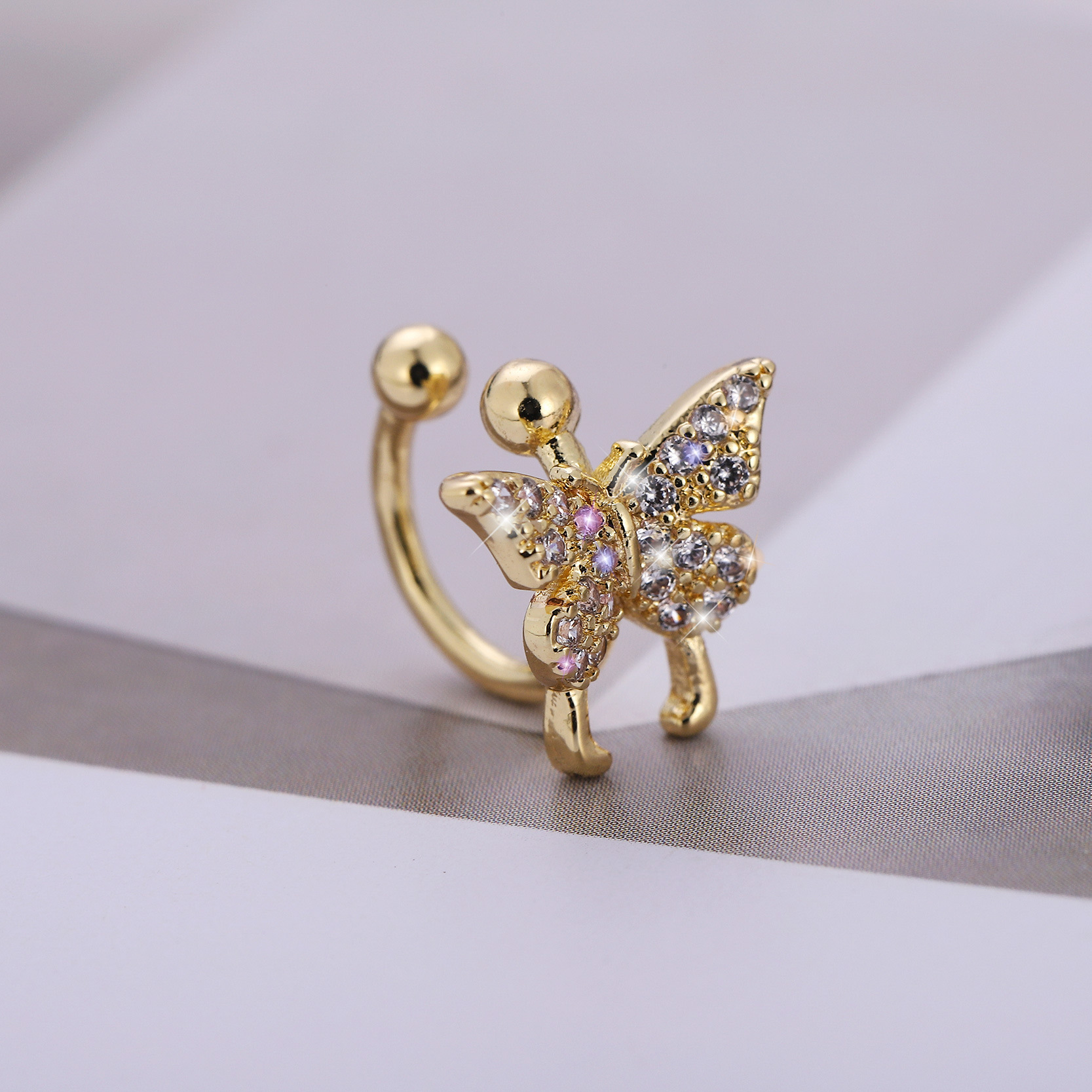 Nuevo estilo de la mariposa de moda oído espárragos oído clip de hadas Mori Super hadas earless ZIRCON oído clip de hueso para las mujeres