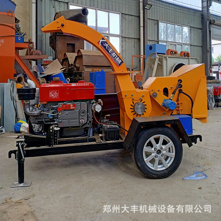 园林树枝万能粉碎机果园自动进料碎枝机移动压辊式木材破碎机