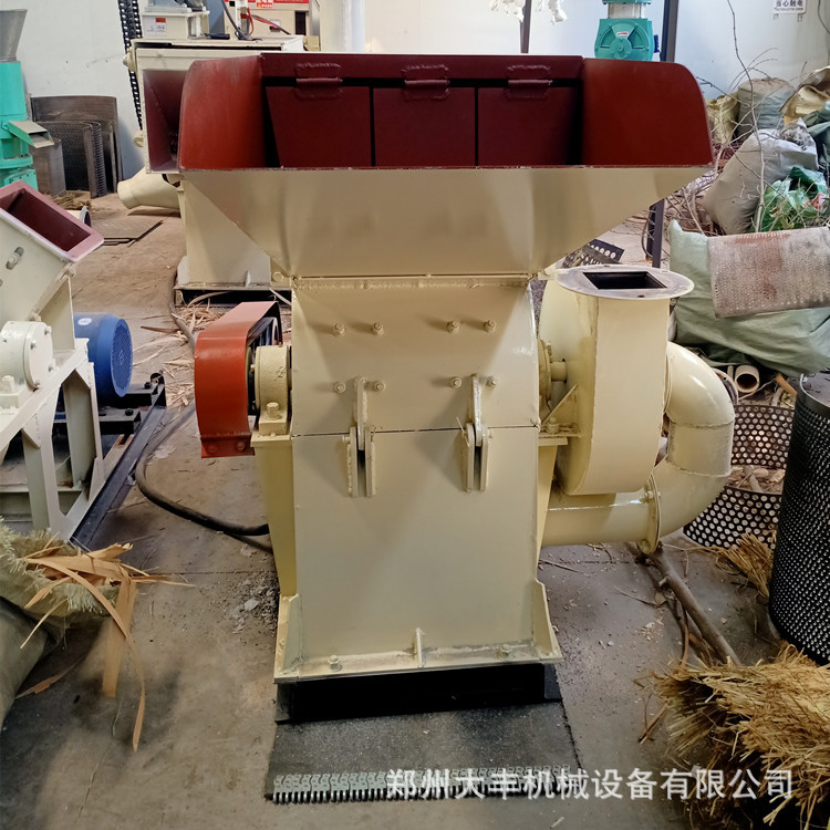 小型木块边角料锯末粉碎机 多用途树枝木渣破碎锤片式木材粉碎机