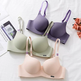 无钢圈文胸;无痕文胸;调整型文胸