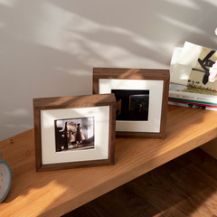 Walnut Handcrafted dovetail frame decoration, finely polished and mounted, square dovetail picture frame in multiple sizes