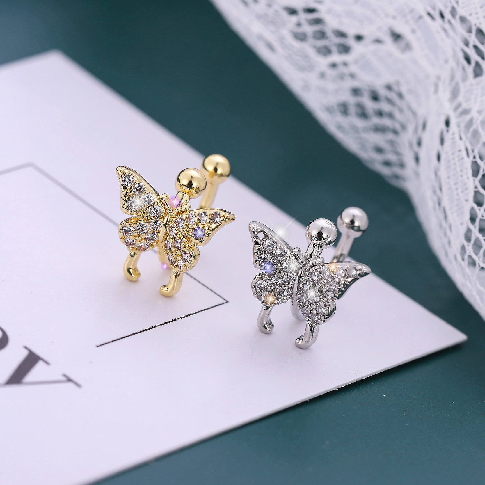 Nuevo estilo de la mariposa de moda oído espárragos oído clip de hadas Mori Super hadas earless ZIRCON oído clip de hueso para las mujeres