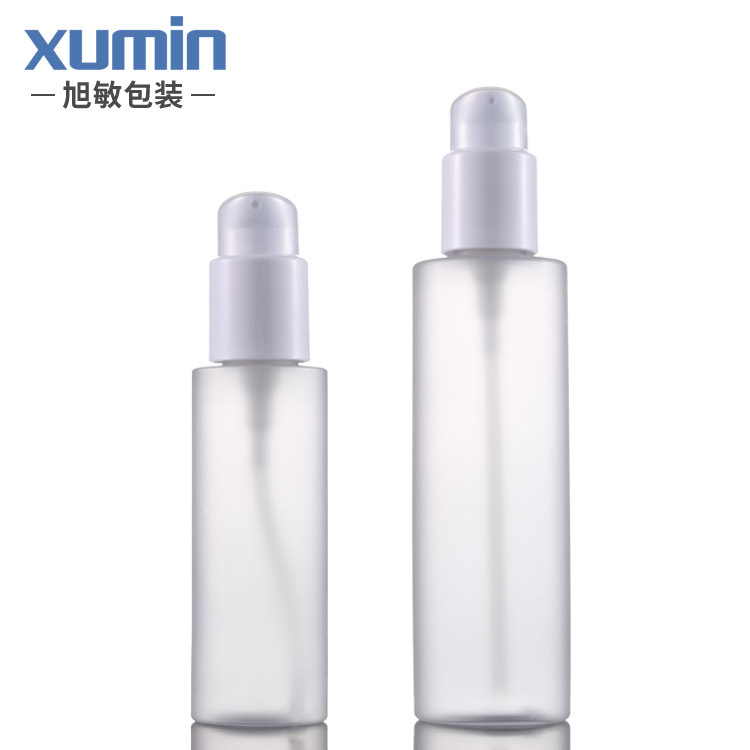 En stock 100mL 200ml esmerilado PET hombro plano plástico loción prensa botella cosmética botella vacía Xumin material de embalaje