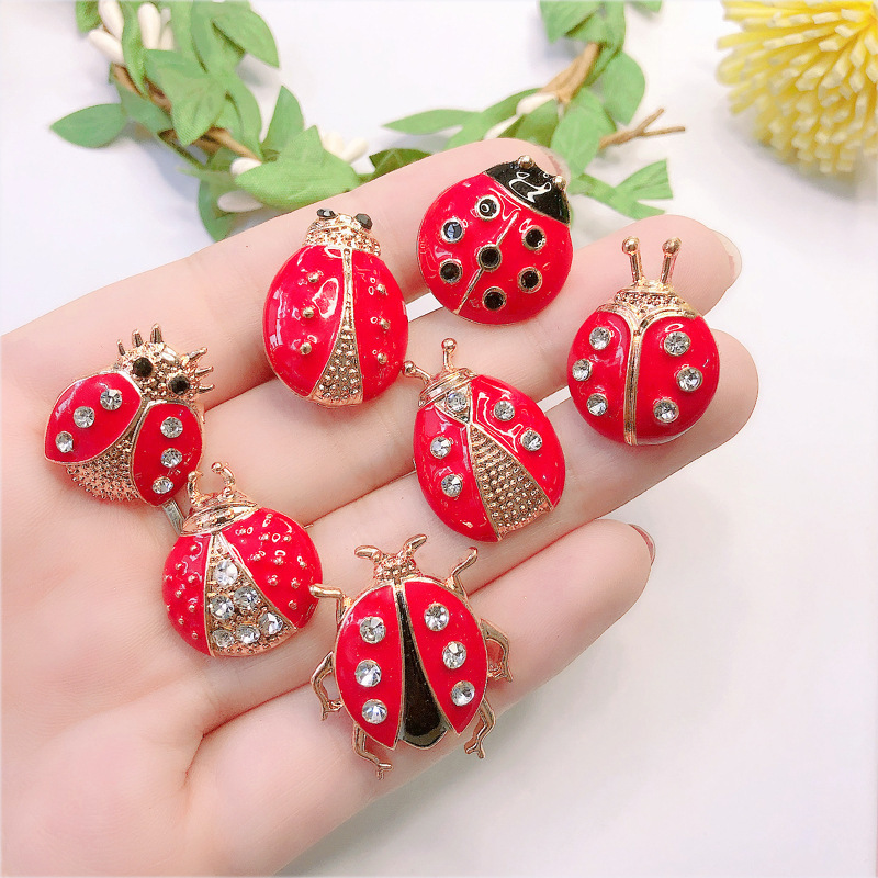 Creative and Fashionable Cartoon Insect Brooch Seven-Star Ladybug Personalized Versatile Beetle Animal Shirt Accessories Pin