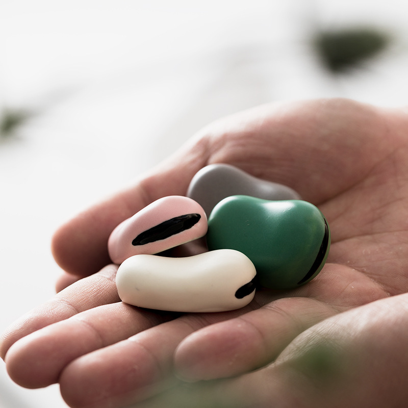 Shangen amplio frijol palillos titular mesa de comedor de cerámica lindo palillos titular palillos almohada hogar palillos titular