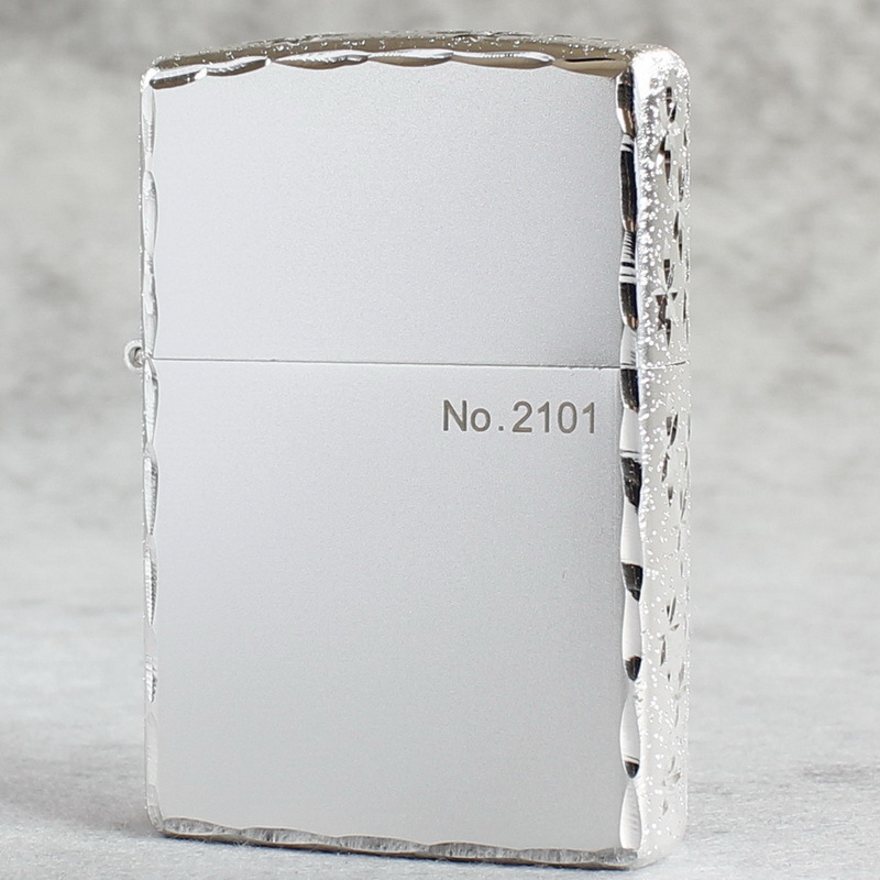 ZIPPO之宝防风煤油打火机205磨砂镀银三面侧雕满天星