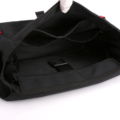 Factory direct sales new men's trendy and cool cross-body bag waterproof Oxford cloth men's bag practical business computer bag shoulder bag