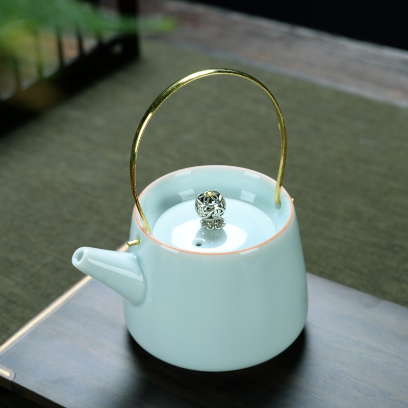 Tea set for traveling