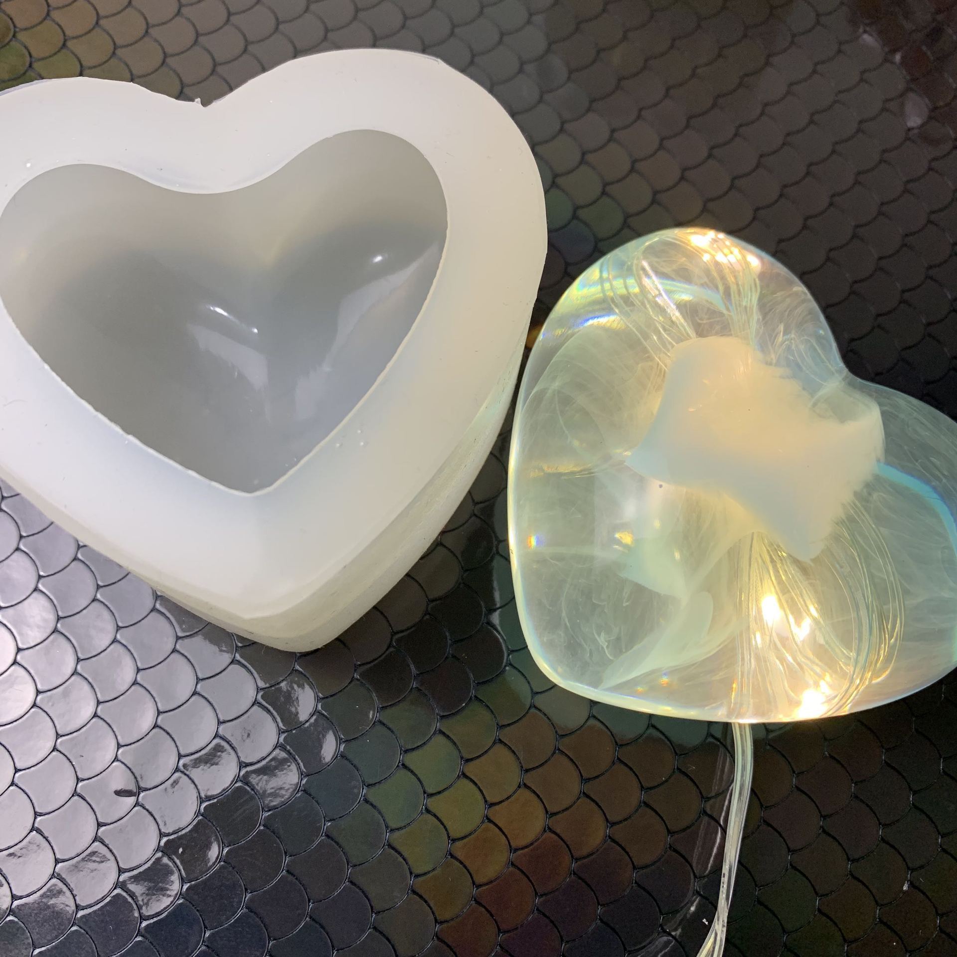 DIY cristal epoxi aromaterapia yeso espejo silicona tamaño tridimensional amor corazón epoxi molde joyería Decoración