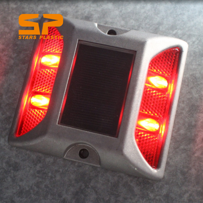 ̫���ܵ��������������⾯ʾͻ��·��˫�淢��LED�����ƾ��ÿ�